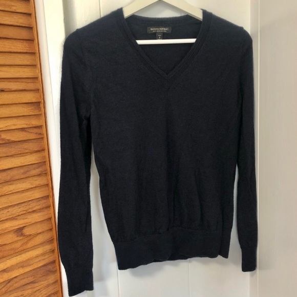 Ann Taylor Merino Wool V-Neck Sweater - Picture 1 of 7
